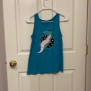 Girl’s tank top.
